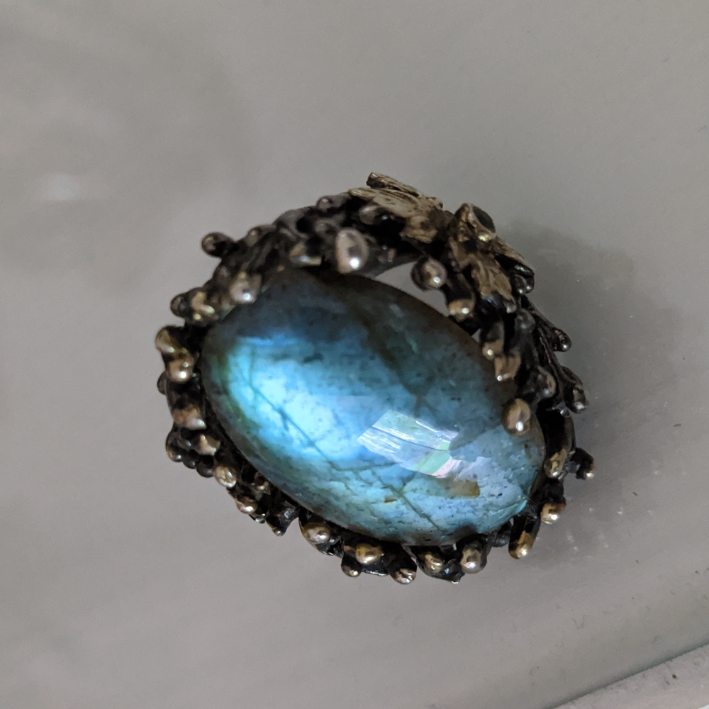 Artisan ring, size 7, silver platted, stone Labradorite, size apx. 3x2 cm - Picture 7 of 9